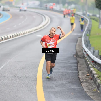 Runner Photo 7022103