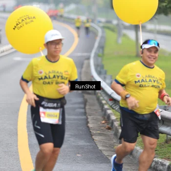 Runner Photo 7022105