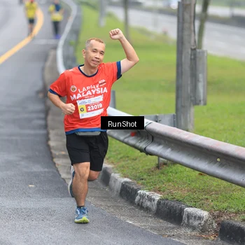 Runner Photo 7022108