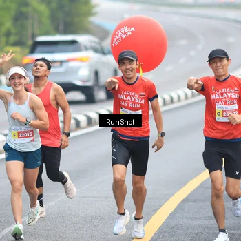 Runner Photo 7022109