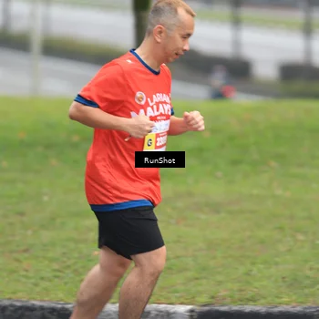 Runner Photo 7022123