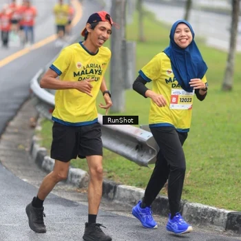 Runner Photo 7022151