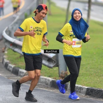 Runner Photo 7022157