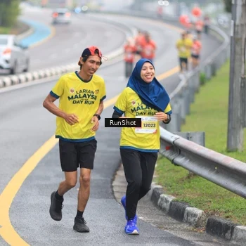 Runner Photo 7022170