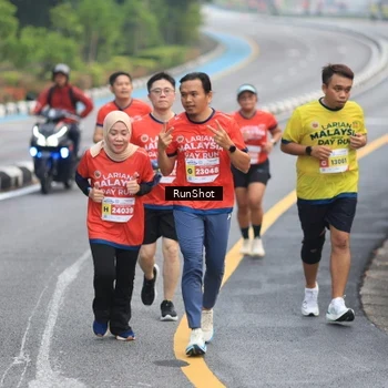 Runner Photo 7022173