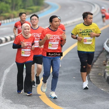 Runner Photo 7022176