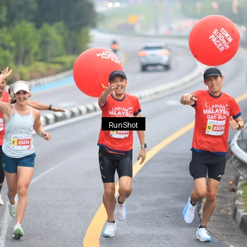Runner Photo 7022197