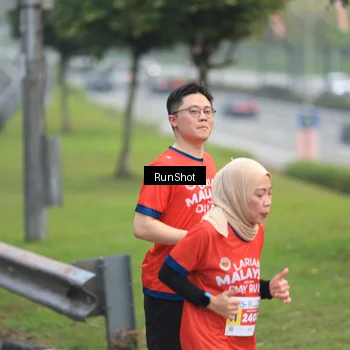 Runner Photo 7022200