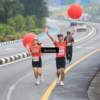 Runner Photo 7022251
