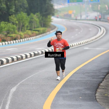 Runner Photo 7022311