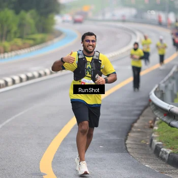 Runner Photo 7022338