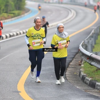 Runner Photo 7022384