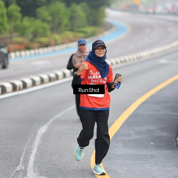 Runner Photo 7022411