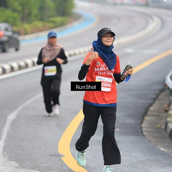 Runner Photo 7022415
