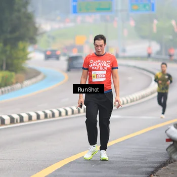 Runner Photo 7022495