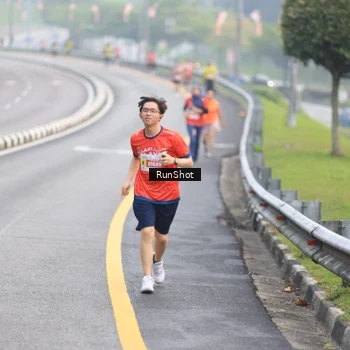 Runner Photo 7022651
