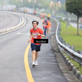 Runner Photo 7022657