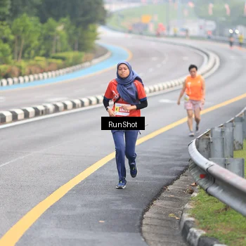 Runner Photo 7022674