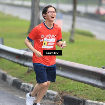 Runner Photo 7022677