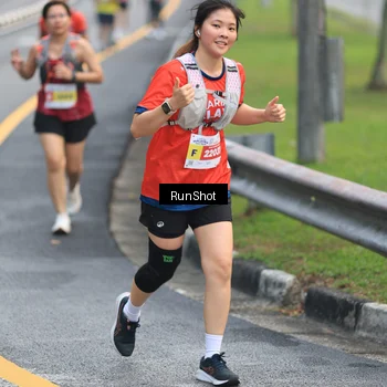 Runner Photo 7022791