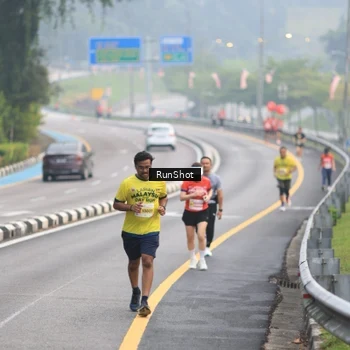 Runner Photo 7022848