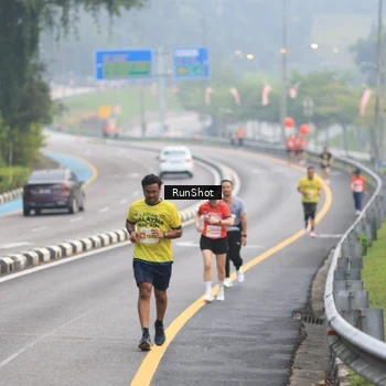 Runner Photo 7022851