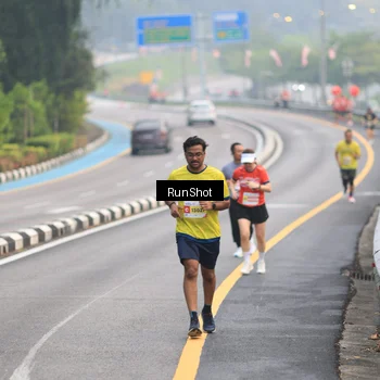 Runner Photo 7022852