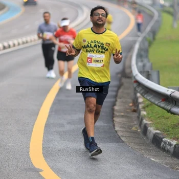Runner Photo 7022875