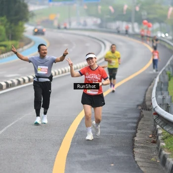 Runner Photo 7022882