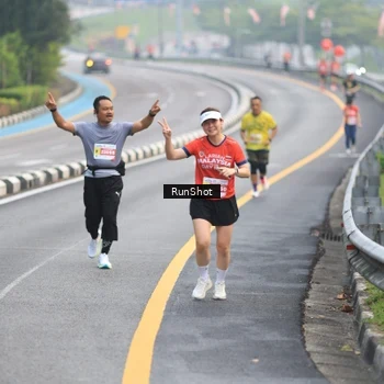 Runner Photo 7022886