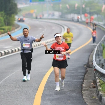 Runner Photo 7022891
