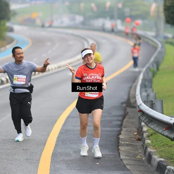 Runner Photo 7022898
