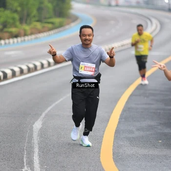 Runner Photo 7022911