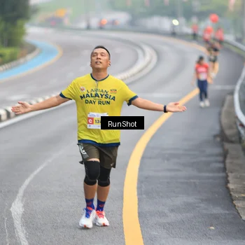 Runner Photo 7022932
