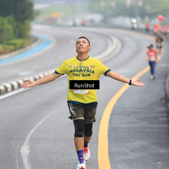 Runner Photo 7022933