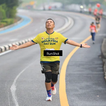 Runner Photo 7022934