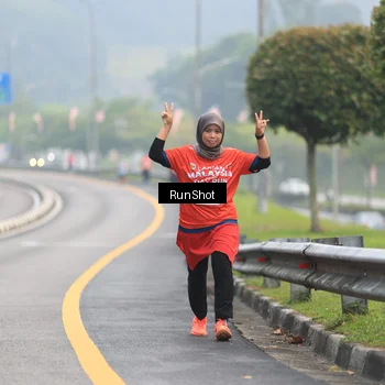 Runner Photo 7023023
