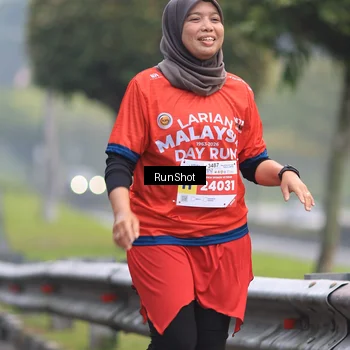 Runner Photo 7023036