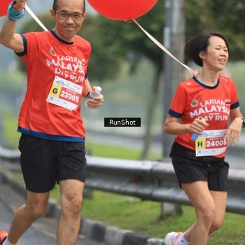 Runner Photo 7023042
