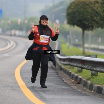 Runner Photo 7023048