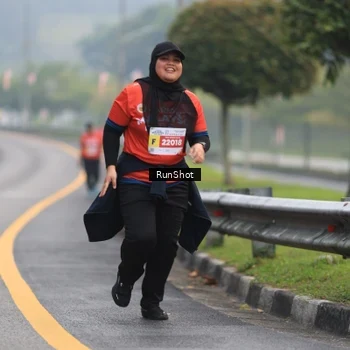 Runner Photo 7023053