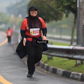 Runner Photo 7023056