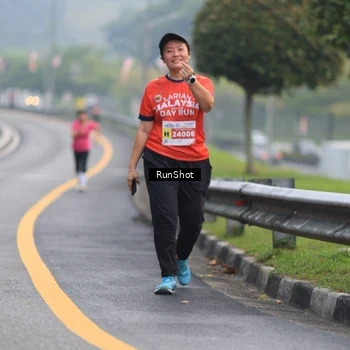 Runner Photo 7023068