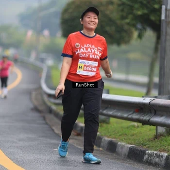 Runner Photo 7023076