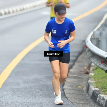 Runner Photo 7023100
