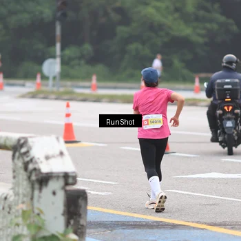 Runner Photo 7023110