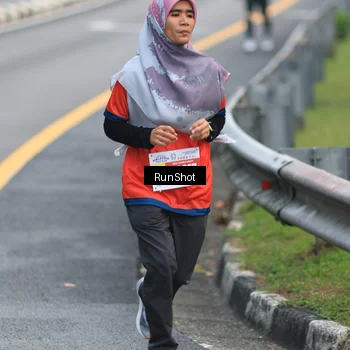 Runner Photo 7023135