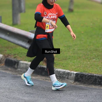 Runner Photo 7023184