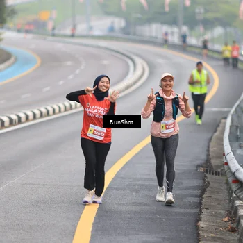 Runner Photo 7023286