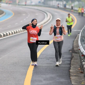 Runner Photo 7023288